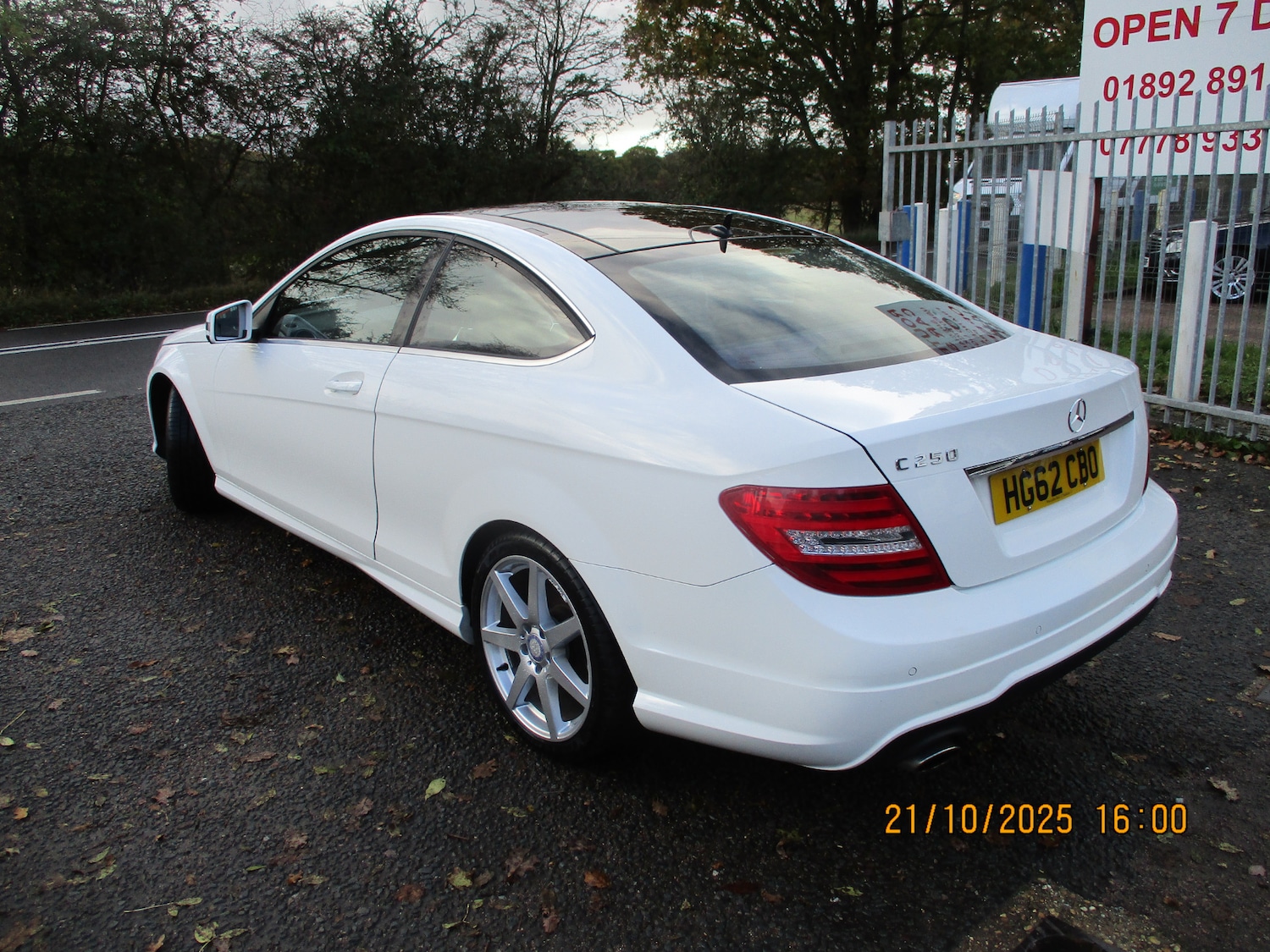 Used Mercedes-Benz C Class 2012 for sale - 76332309: Photo 3