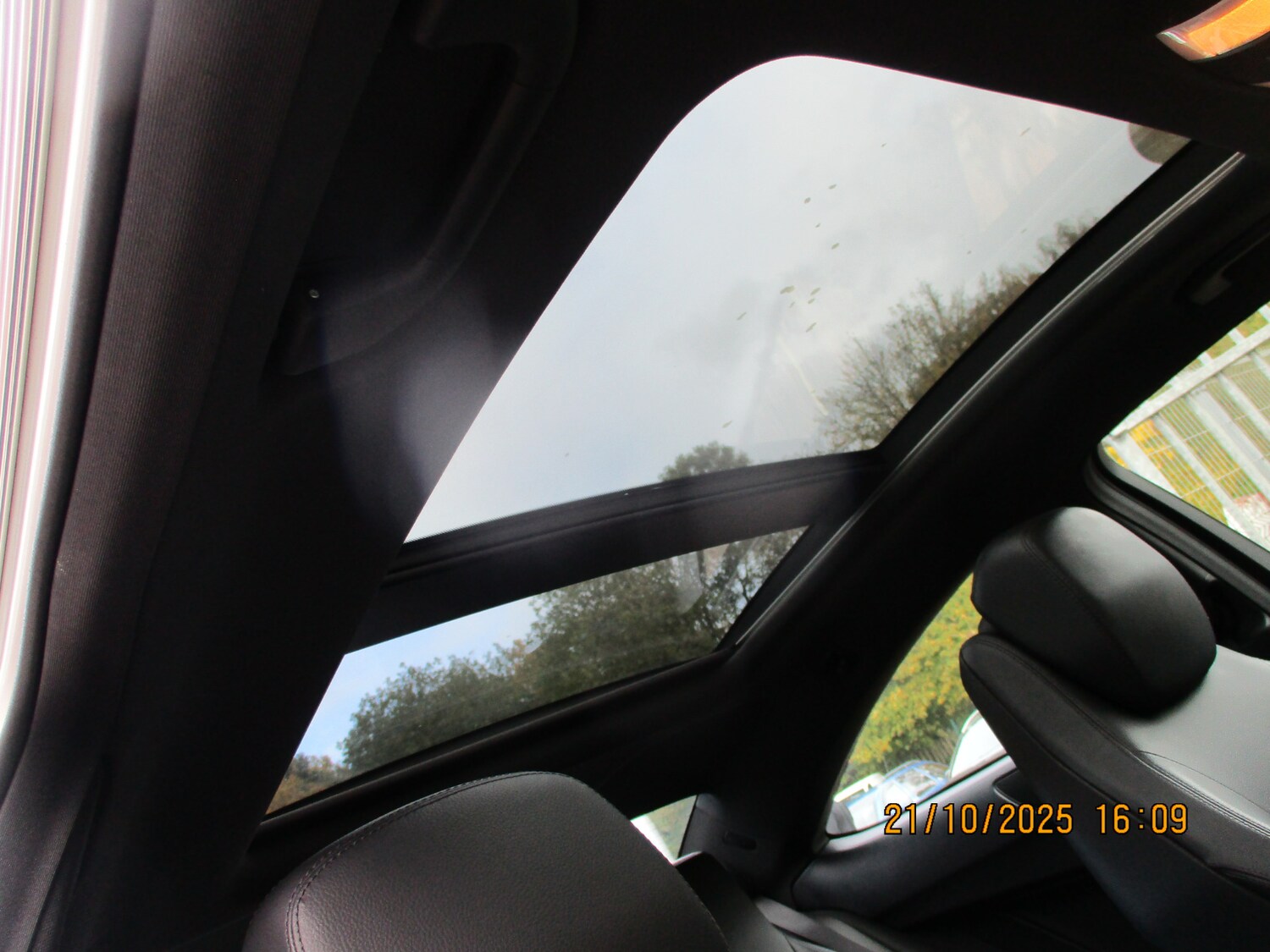 Used Mercedes-Benz C Class 2012 for sale - 76332309: Photo 30