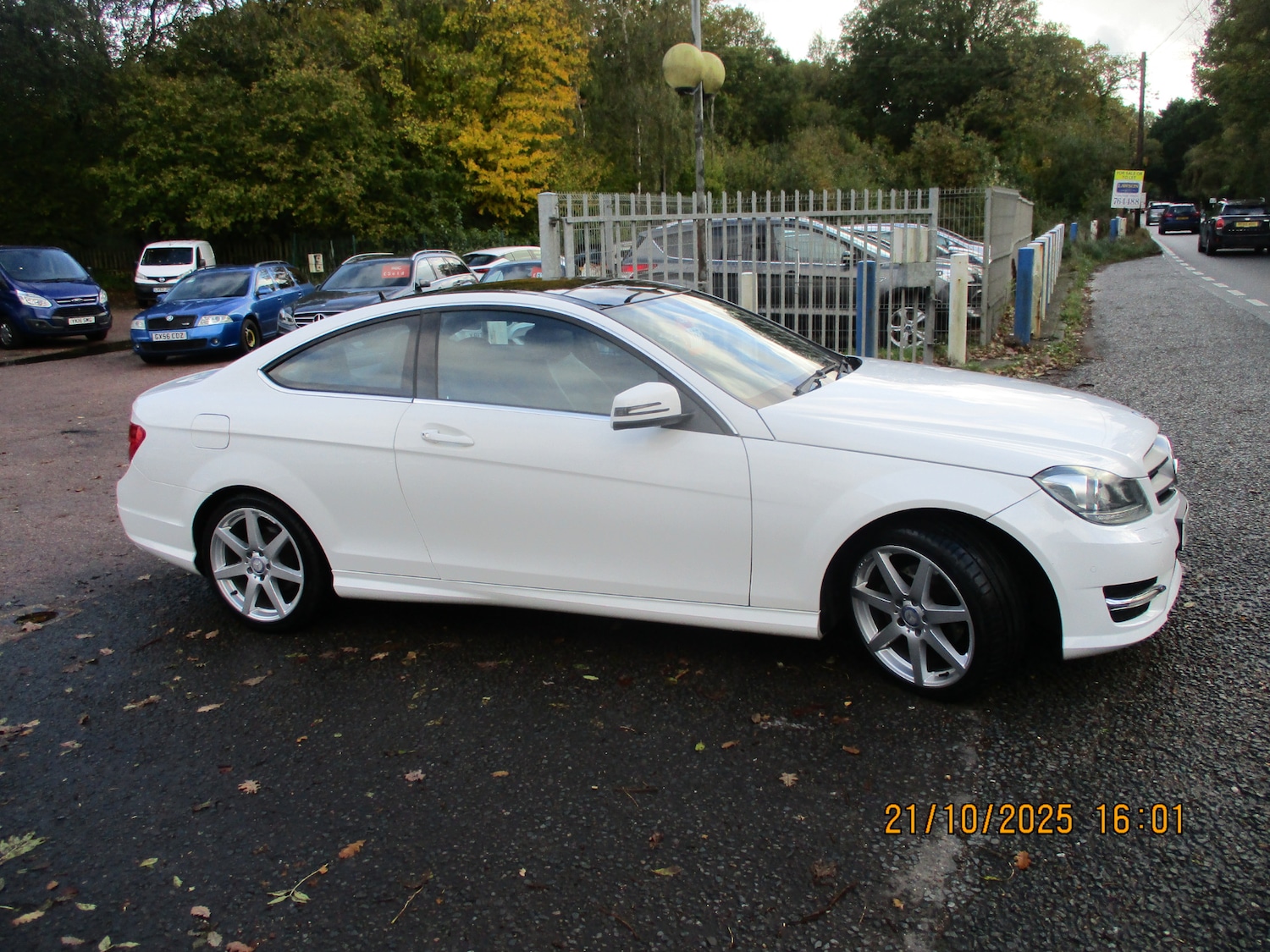 Used Mercedes-Benz C Class 2012 for sale - 76332309: Photo 6