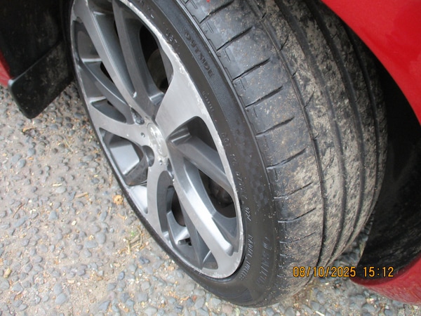 Used Peugeot 208 2014 for sale - 76207731: Photo 10