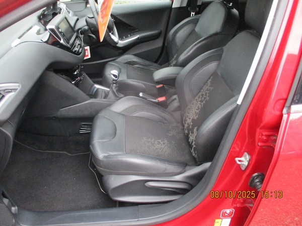 Used Peugeot 208 2014 for sale - 76207731: Photo 12