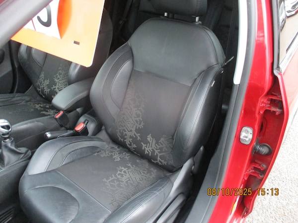 Used Peugeot 208 2014 for sale - 76207731: Photo 13