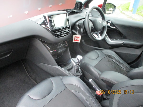 Used Peugeot 208 2014 for sale - 76207731: Photo 14