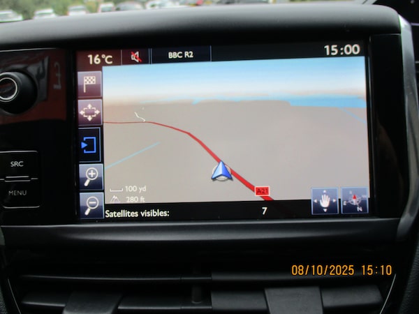 Used Peugeot 208 2014 for sale - 76207731: Photo 17