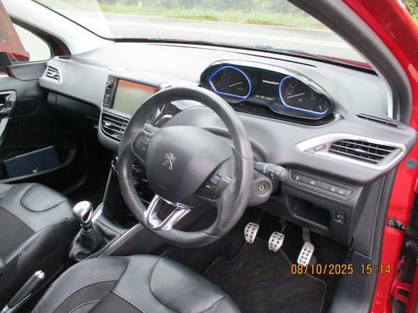 Used Peugeot 208 2014 for sale - 76207731: Photo 29