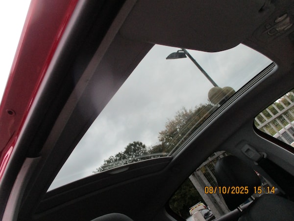 Used Peugeot 208 2014 for sale - 76207731: Photo 31
