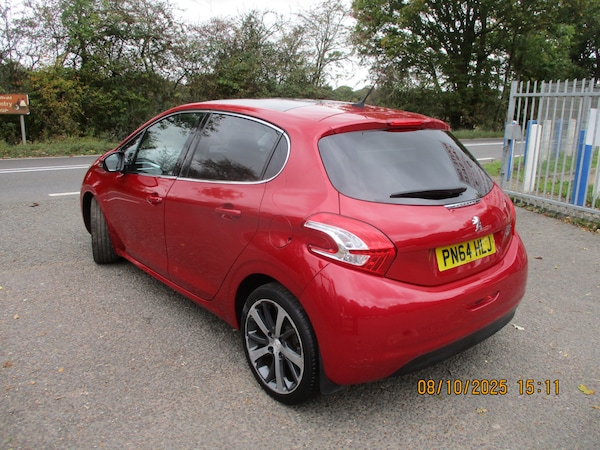 Used Peugeot 208 2014 for sale - 76207731: Photo 3