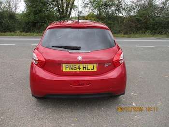 Used Peugeot 208 2014 for sale - 76207731: Photo