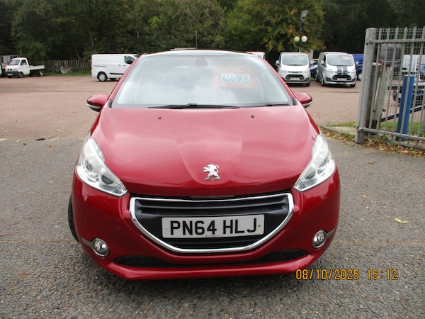 Used Peugeot 208 2014 for sale - 76207731: Photo 8