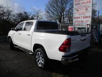 Used Toyota Hilux 2018 for sale - 73837113: Photo