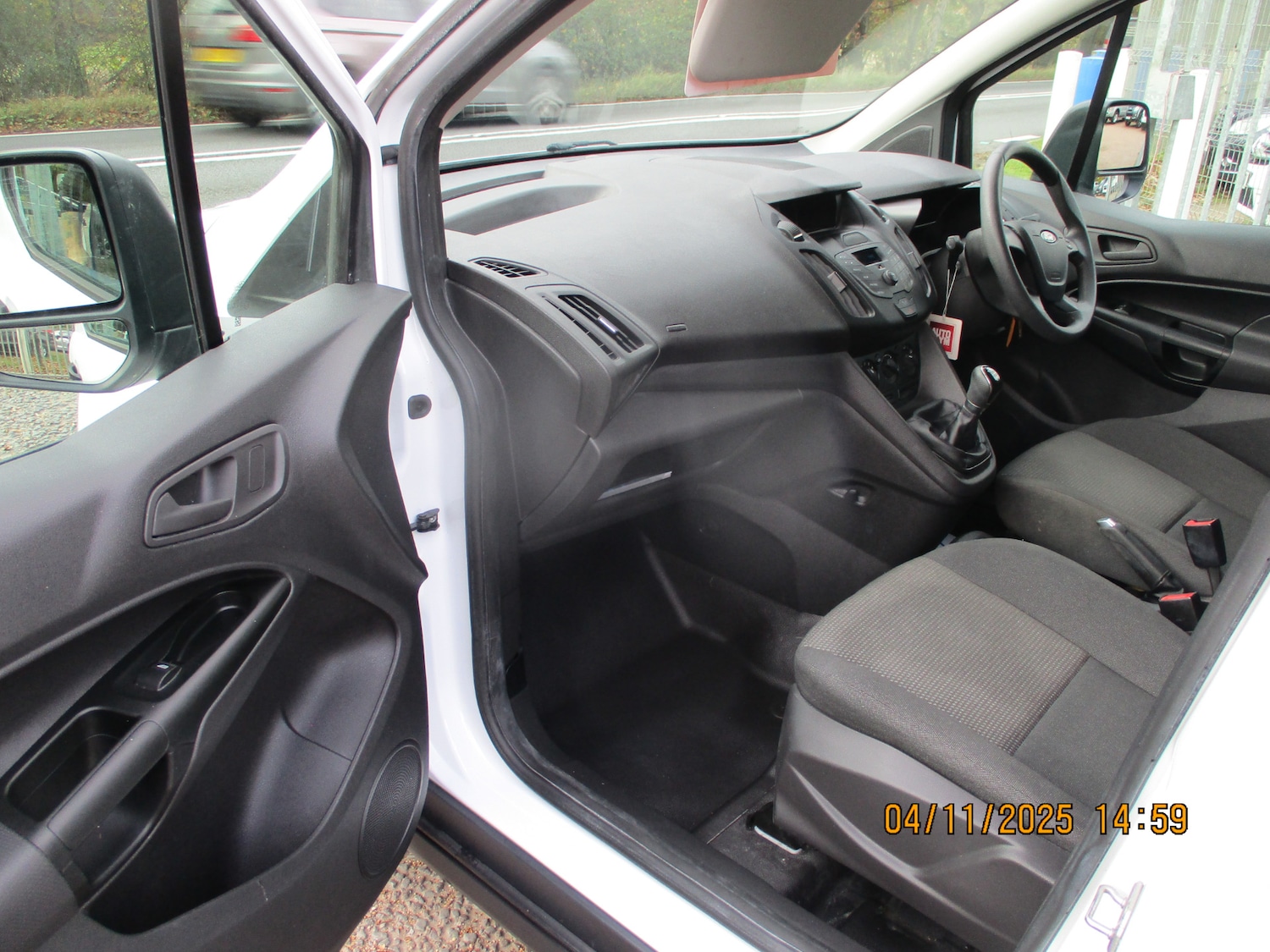 Used Ford Transit Connect 2017 for sale - 76464541: Photo 11