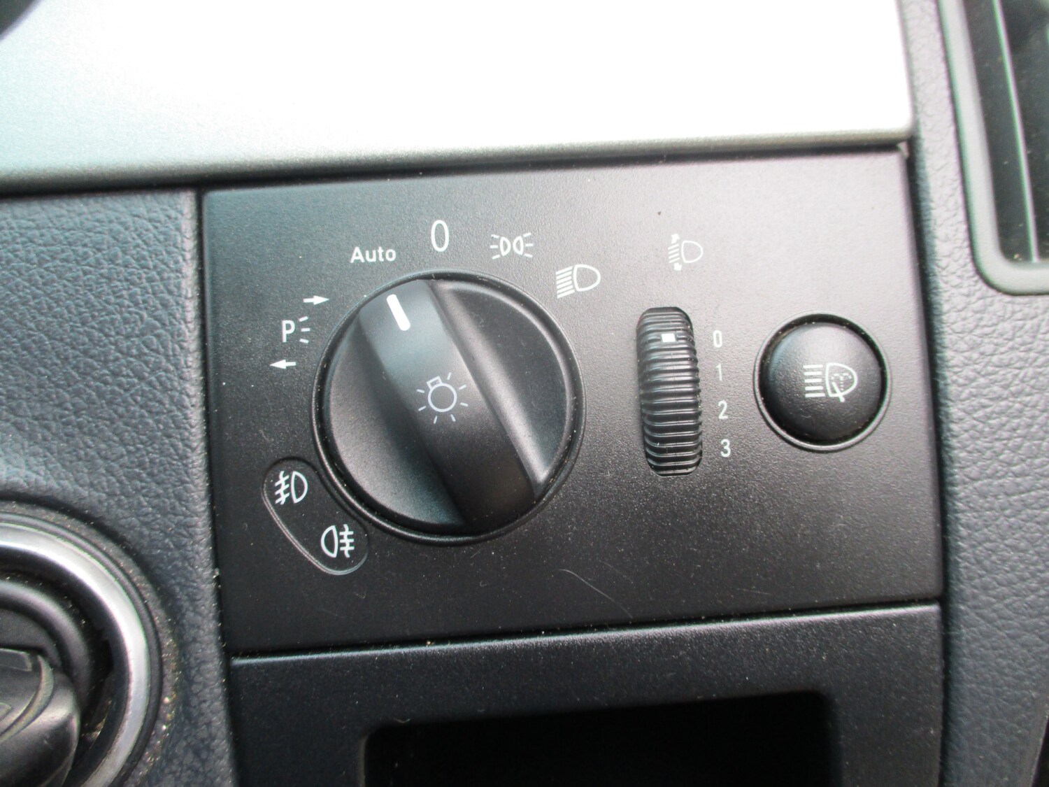 Used Mercedes-Benz Vito 2011 for sale - 77847456: Photo 17