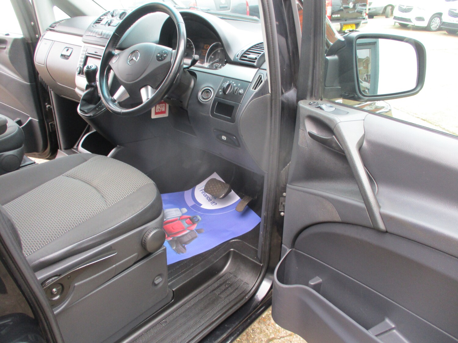 Used Mercedes-Benz Vito 2011 for sale - 77847456: Photo 21