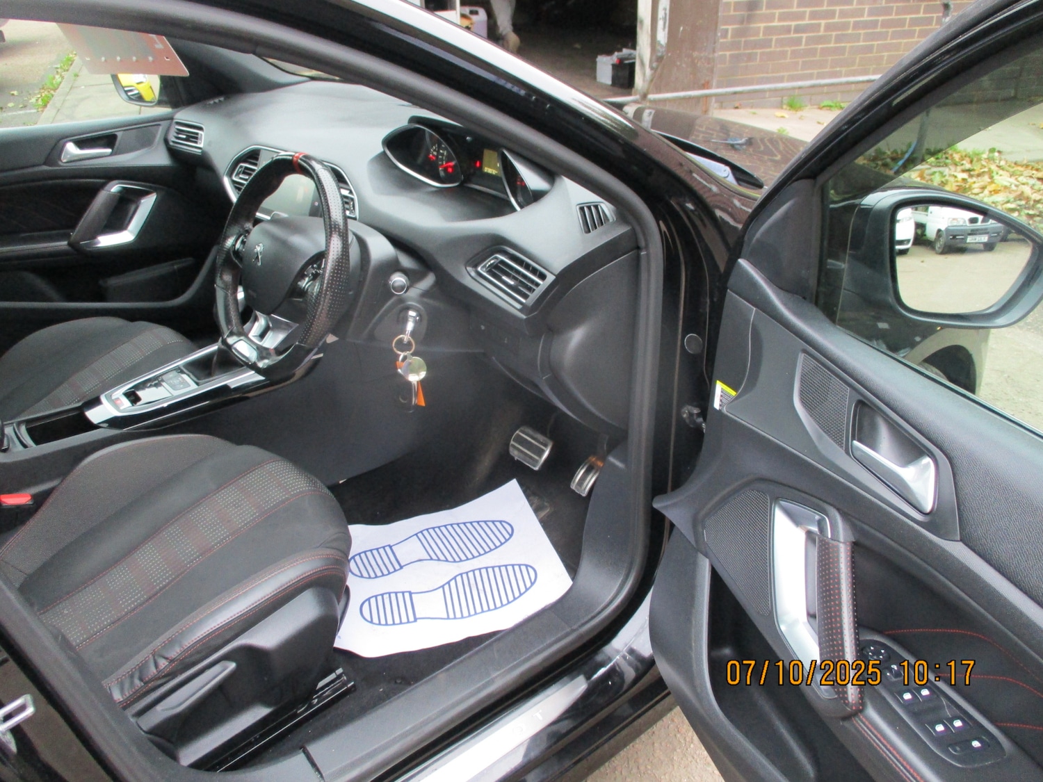 Used Peugeot 308 2018 for sale - 76184075: Photo 25