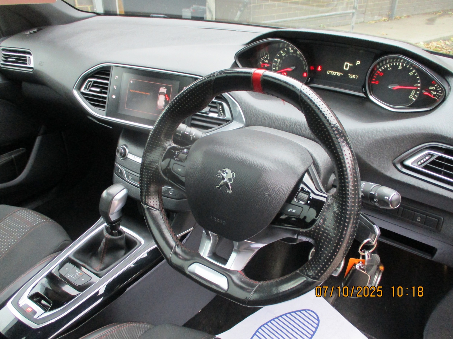 Used Peugeot 308 2018 for sale - 76184075: Photo 28