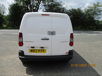 Used Peugeot Partner 2017 for sale - 75361845: Photo