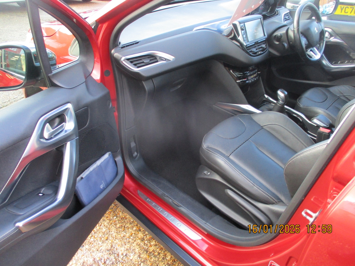 Used Peugeot 2008 2016 for sale - 77228289: Photo 11