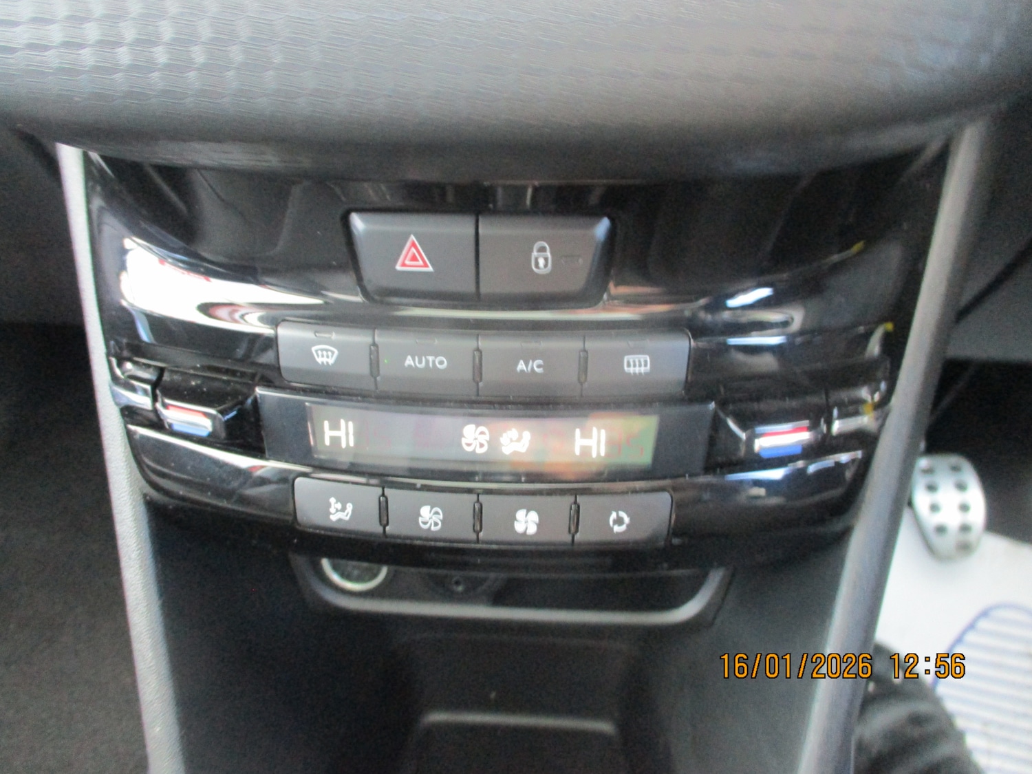 Used Peugeot 2008 2016 for sale - 77228289: Photo 19