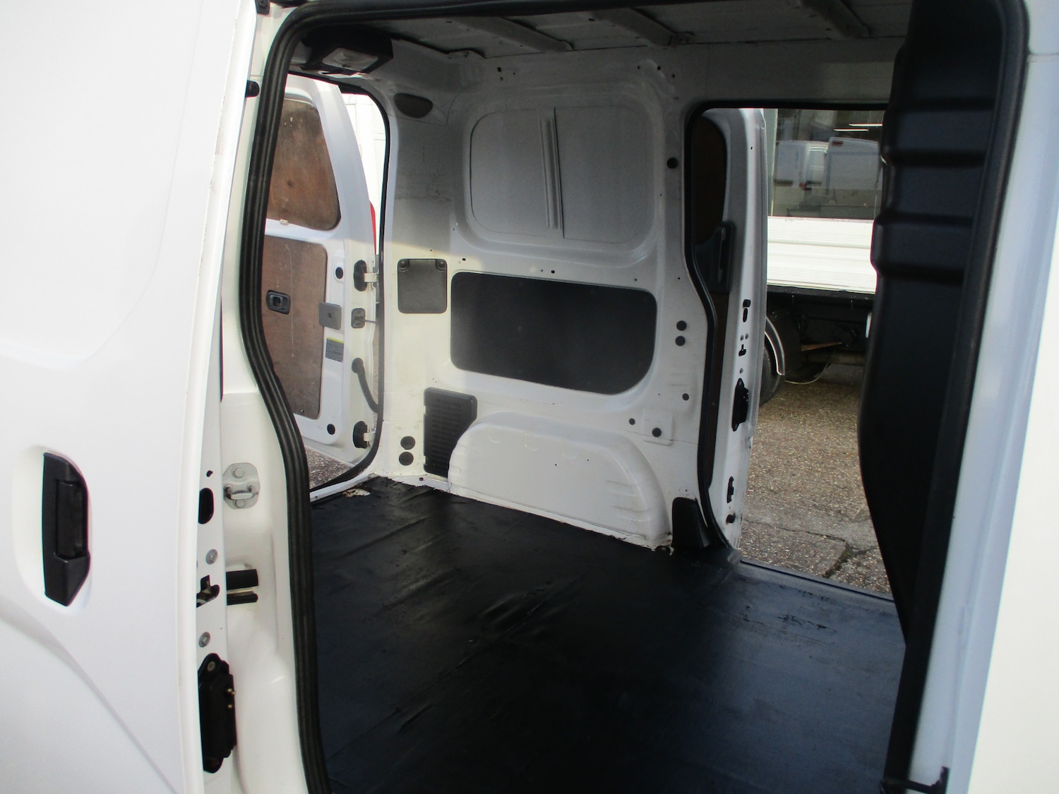 Used Nissan NV200 2016 for sale - 77767013: Photo 23