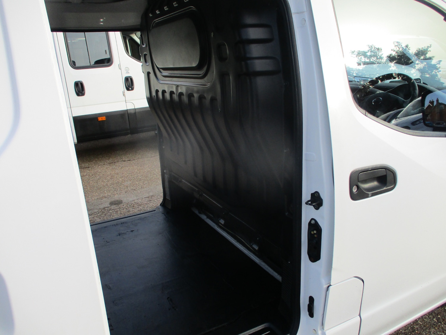 Used Nissan NV200 2016 for sale - 77767013: Photo 24