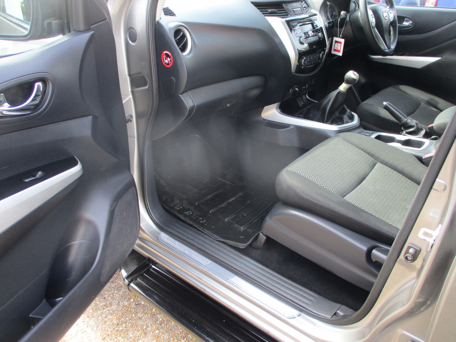 Used Nissan Navara 2016 for sale - 78197760: Photo 14