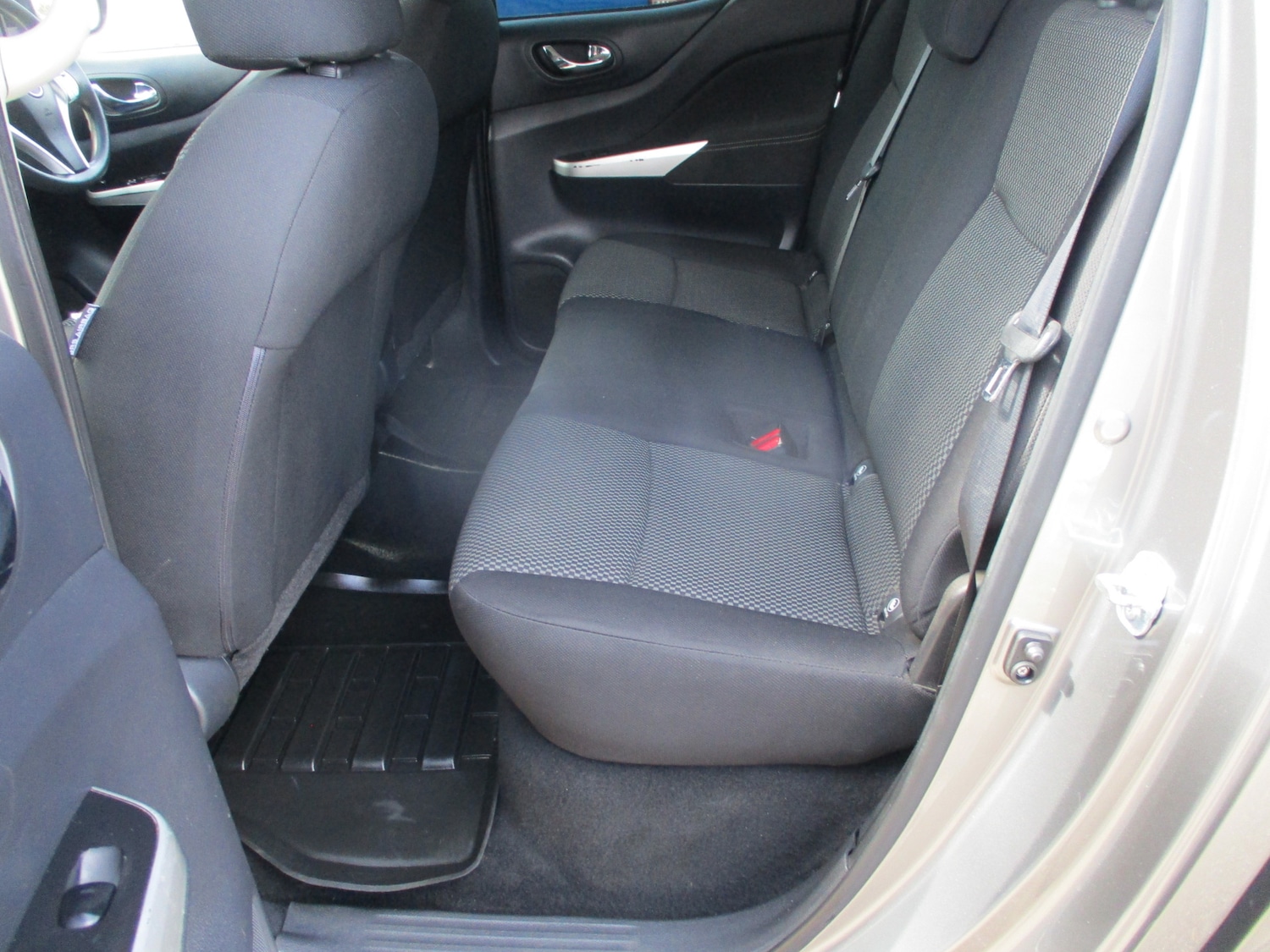 Used Nissan Navara 2016 for sale - 78197760: Photo 19