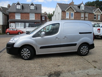 Used Citroen Berlingo 2015 for sale - 79445558: Photo