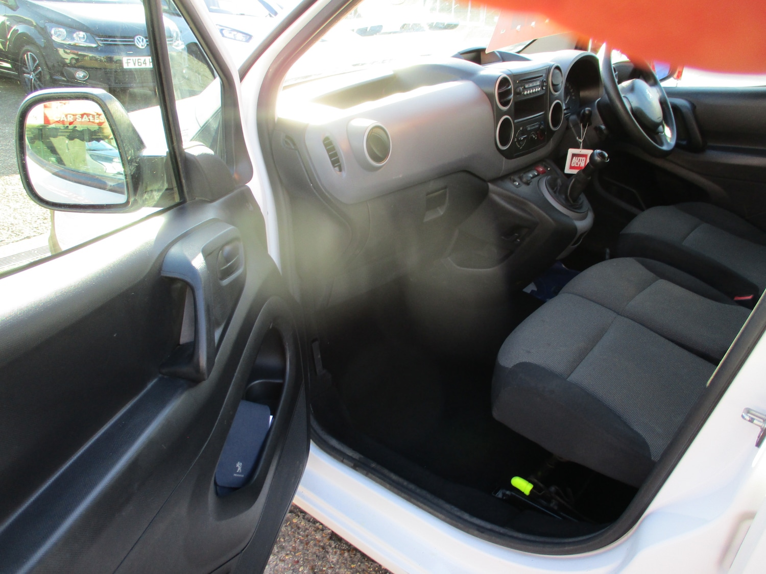 Used Peugeot Partner 2018 for sale - 77918317: Photo 11