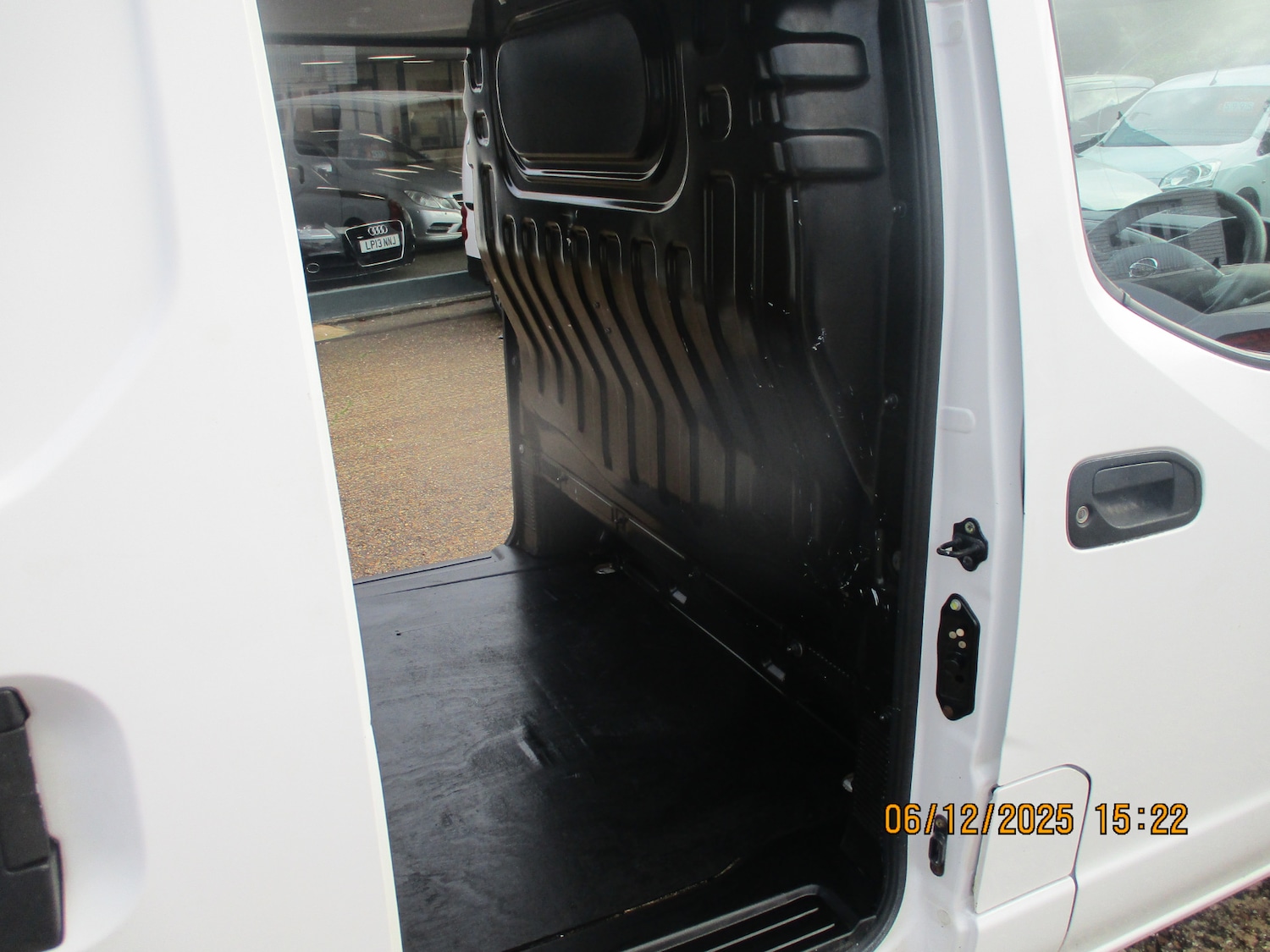 Used Nissan NV200 2018 for sale - 76845994: Photo 25