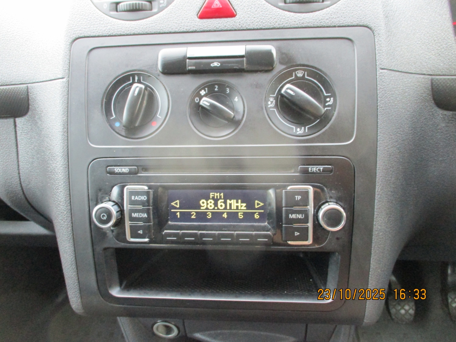 Used Volkswagen Caddy 2015 for sale - 76355392: Photo 17