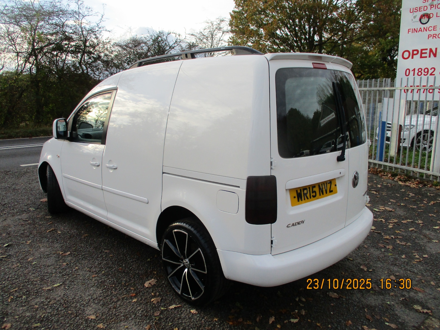 Used Volkswagen Caddy 2015 for sale - 76355392: Photo 3