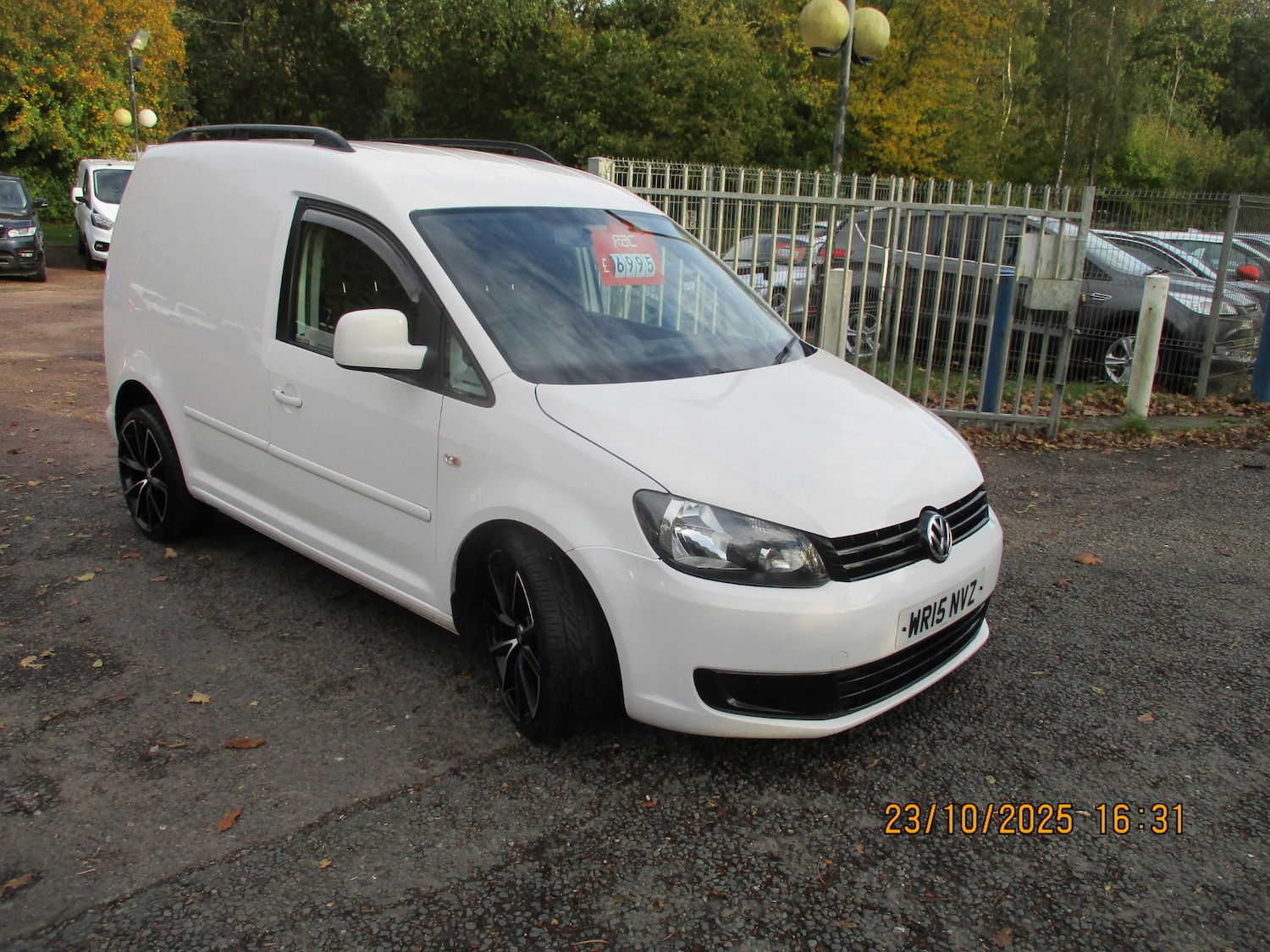 Used Volkswagen Caddy 2015 for sale - 76355392: Photo 7