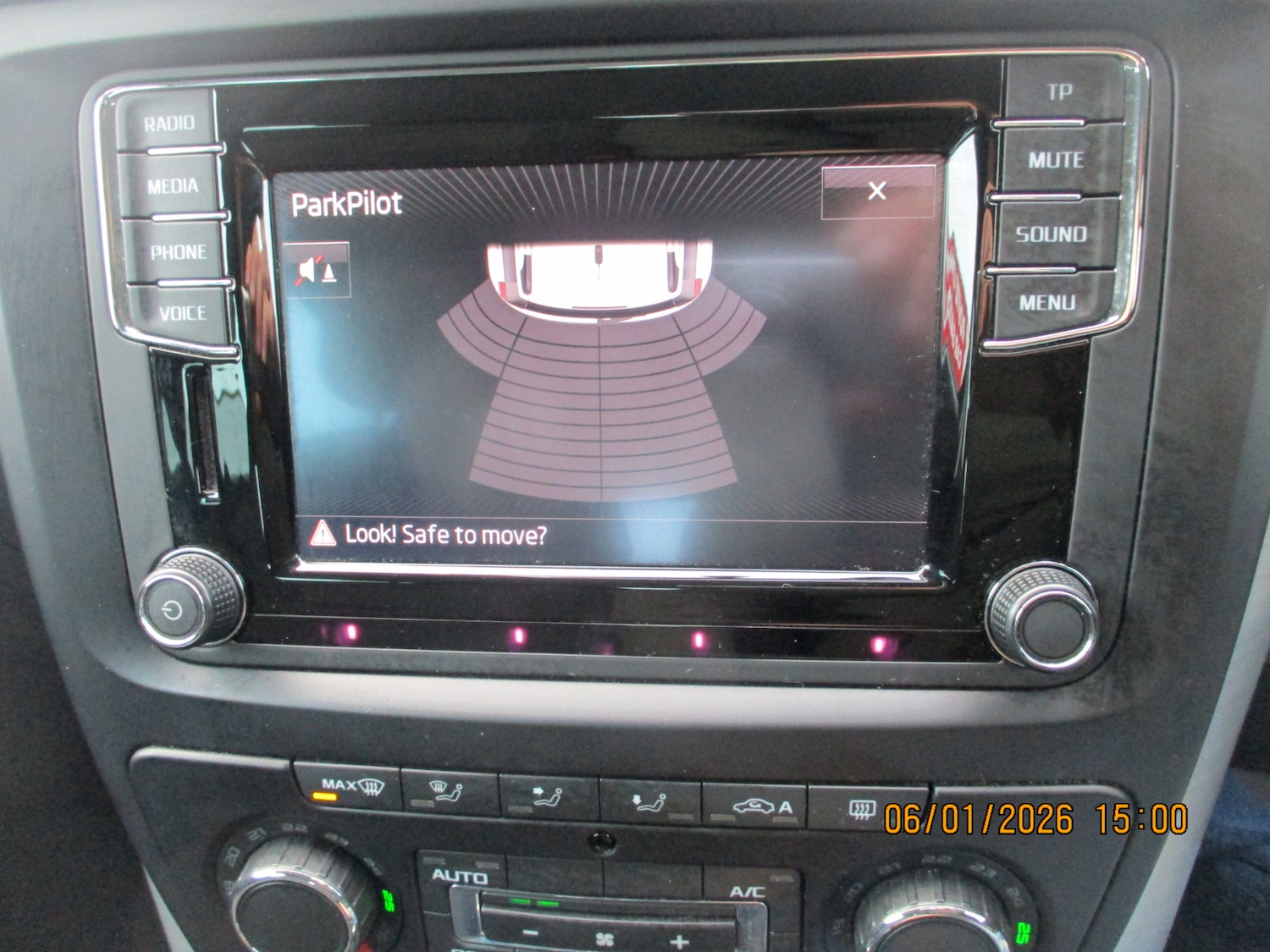 Used Skoda Yeti 2015 for sale - 77118836: Photo 16