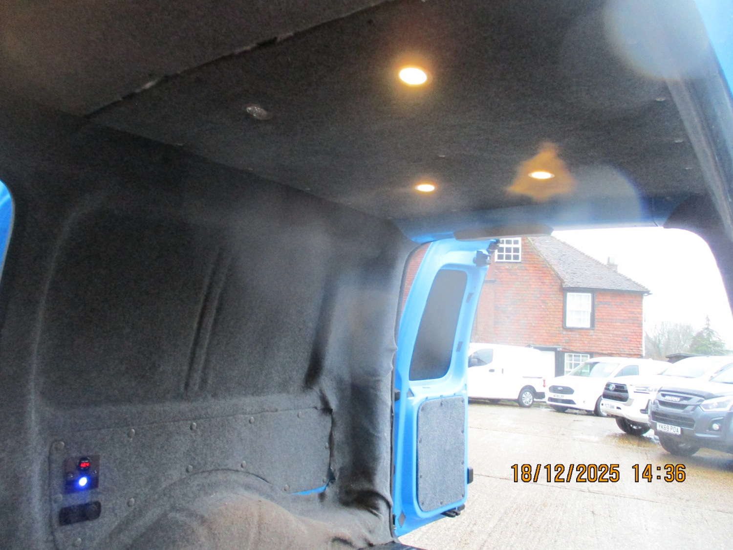 Used Volkswagen Caddy 2013 for sale - 76982612: Photo 21