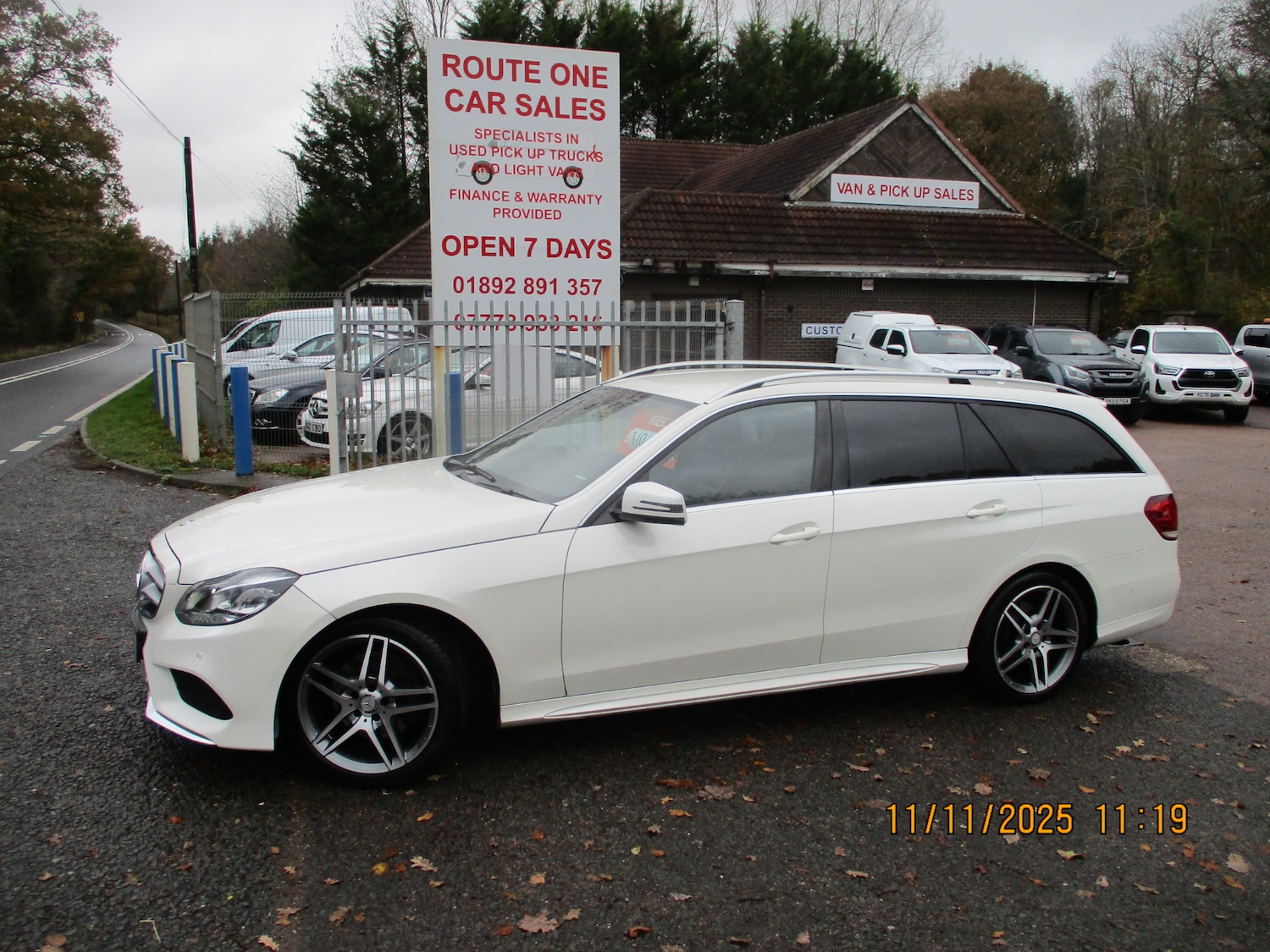 Used Mercedes-Benz E Class 2014 for sale - 76541933: Photo 2