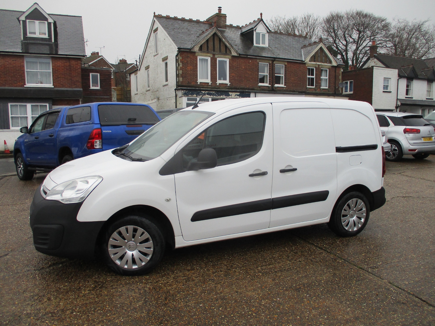 Used Citroen Berlingo 2016 for sale - 77504889: Photo 2