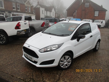 Used Ford Fiesta 2016 for sale - 77140888: Photo