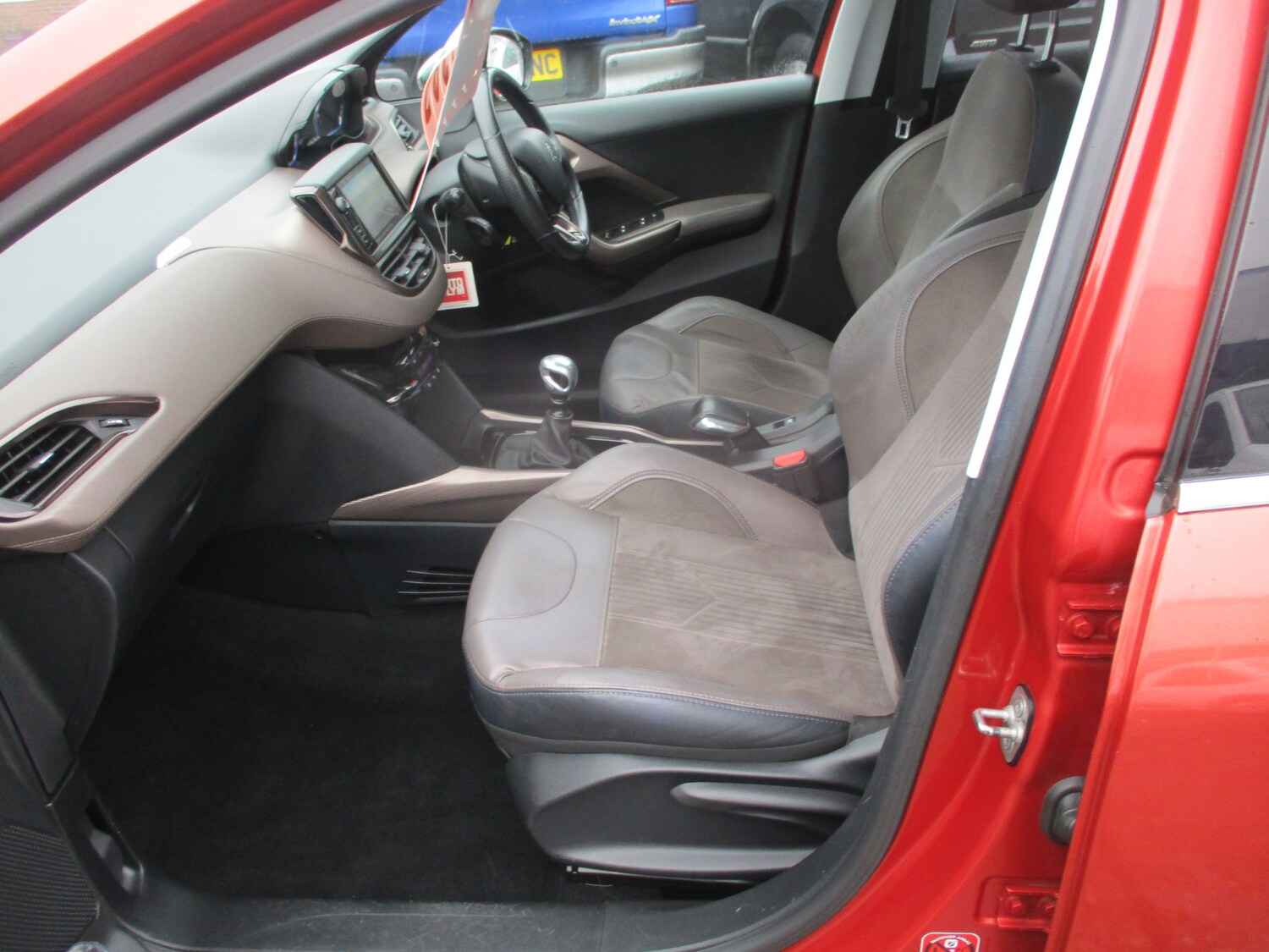 Used Peugeot 2008 2015 for sale - 77501156: Photo 10