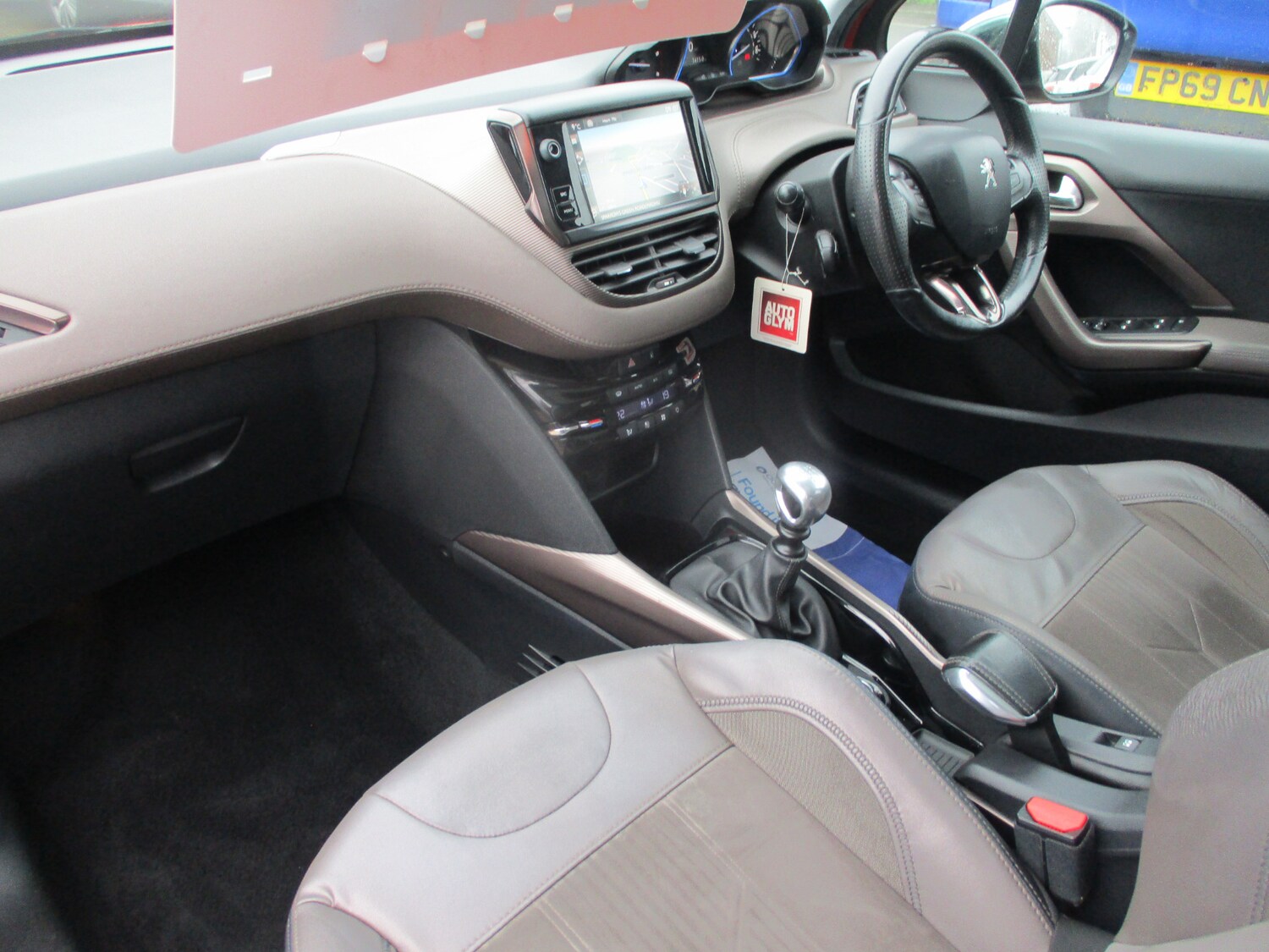 Used Peugeot 2008 2015 for sale - 77501156: Photo 12