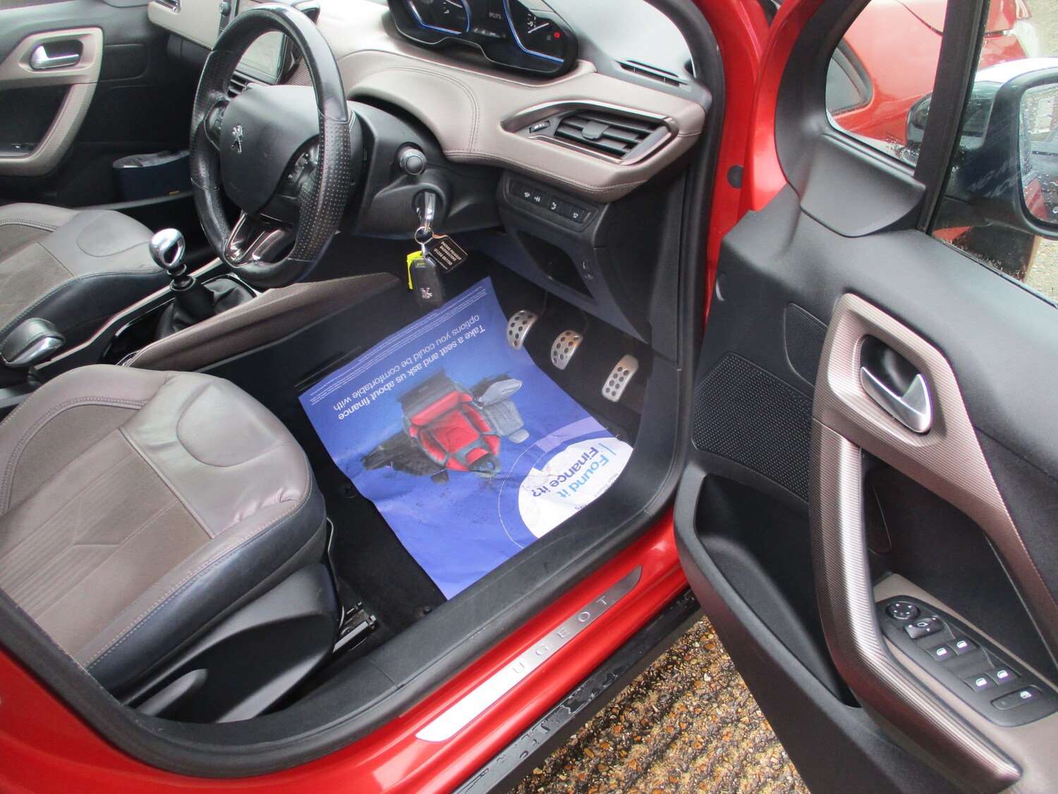 Used Peugeot 2008 2015 for sale - 77501156: Photo 24