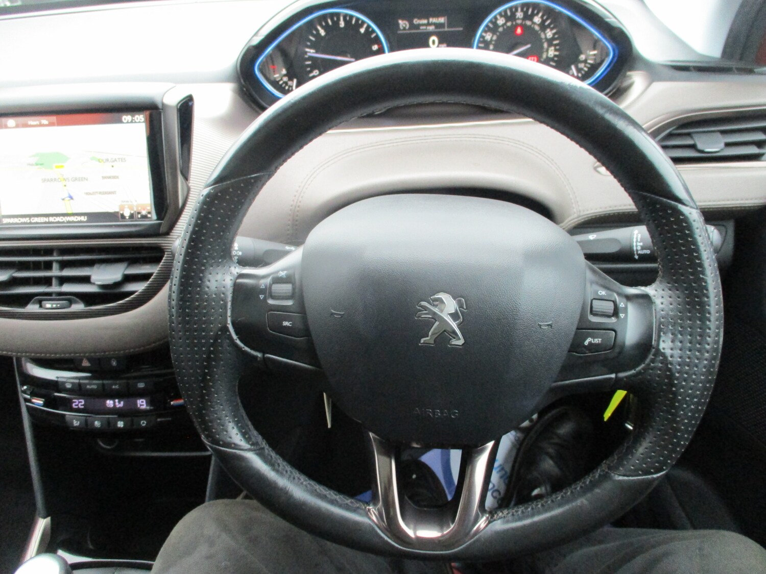 Used Peugeot 2008 2015 for sale - 77501156: Photo 28