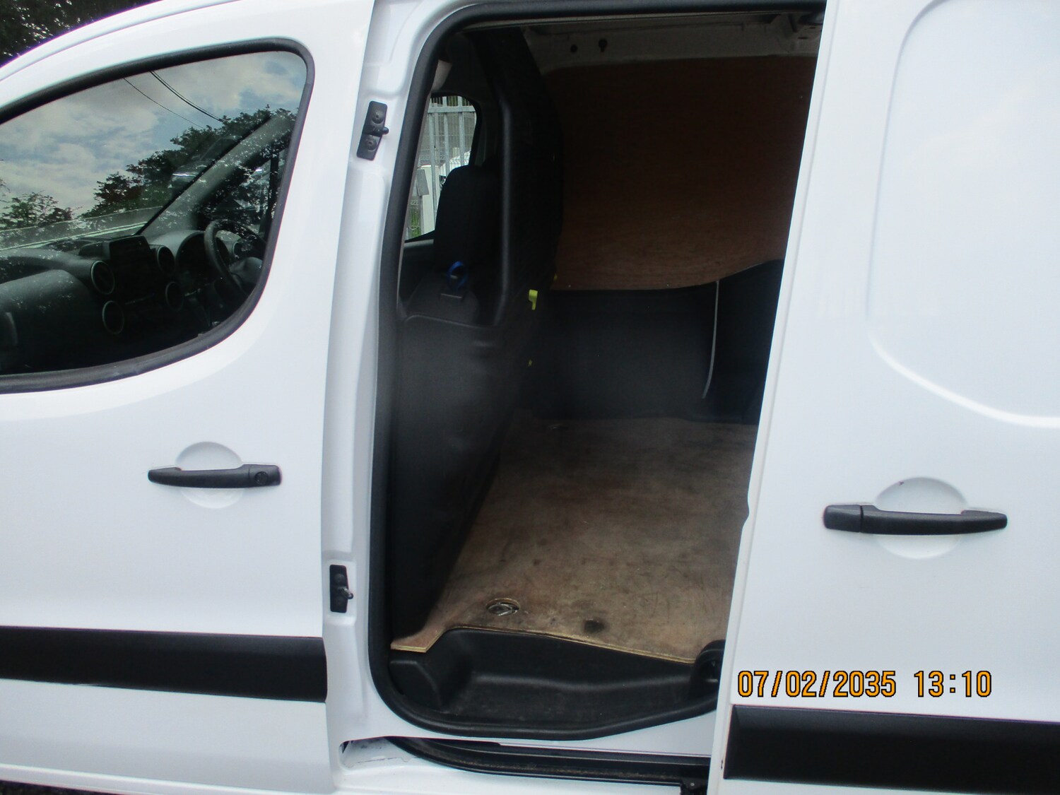 Vehicle 21