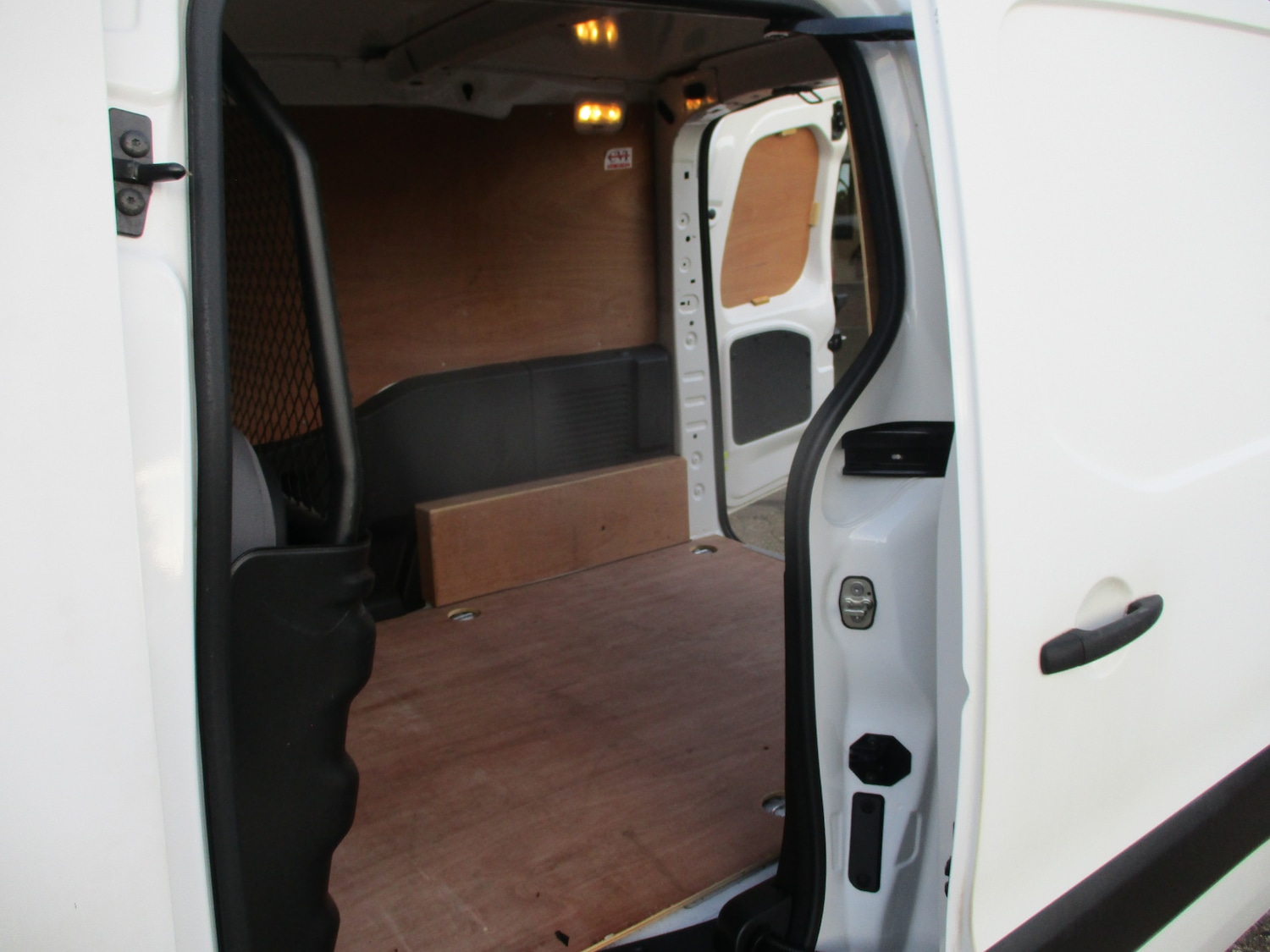 Used Peugeot Partner 2013 for sale - 77837264: Photo 19