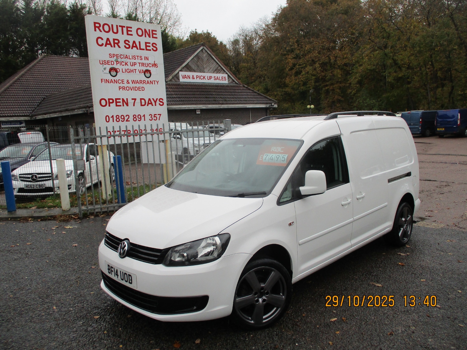 Used Volkswagen Caddy Maxi 2014 for sale - 76402920: Photo 1