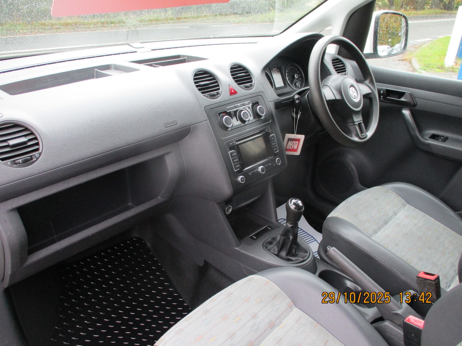 Used Volkswagen Caddy Maxi 2014 for sale - 76402920: Photo 15