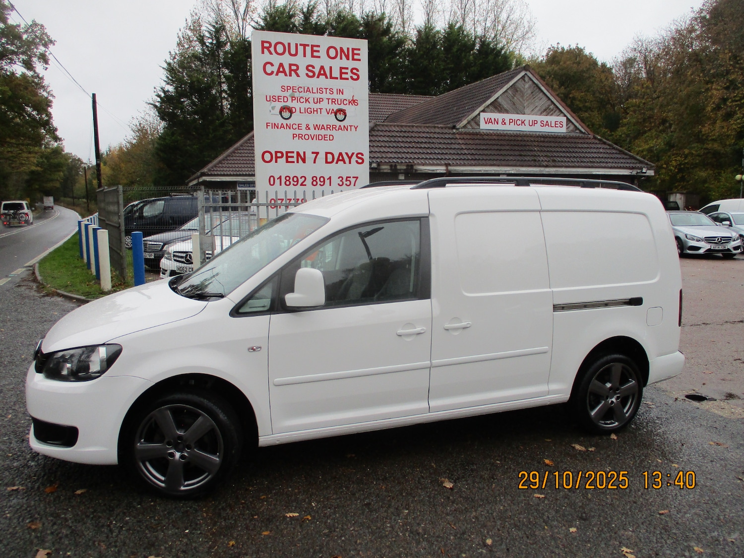 Used Volkswagen Caddy Maxi 2014 for sale - 76402920: Photo 2