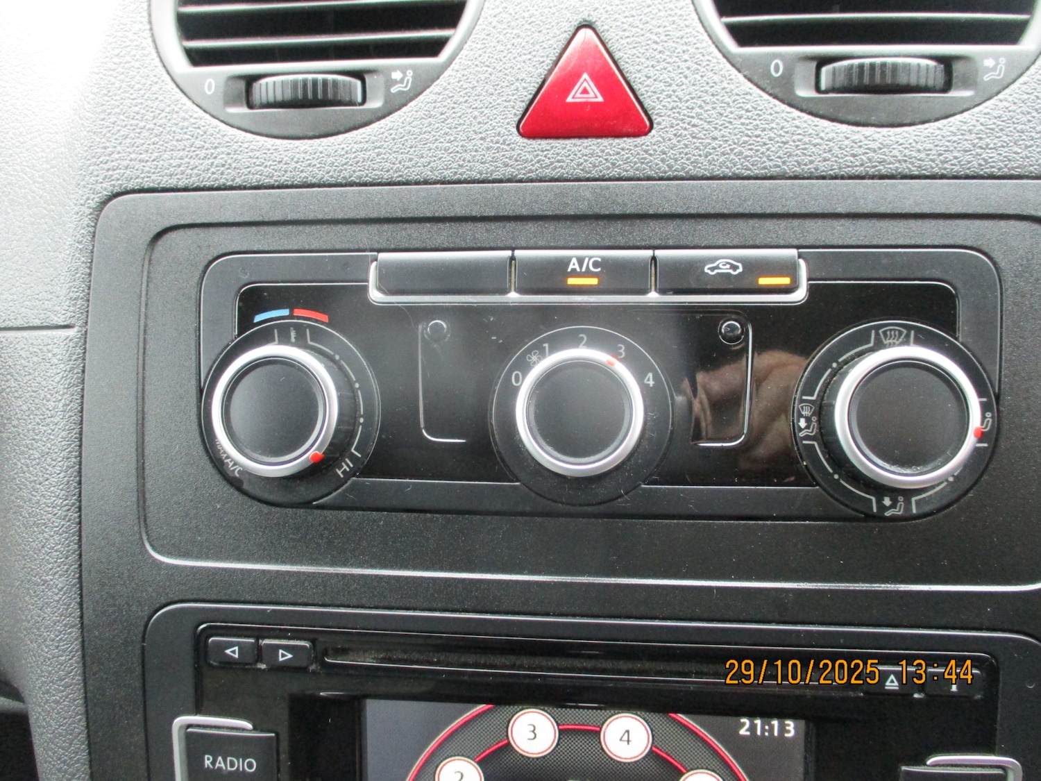 Used Volkswagen Caddy Maxi 2014 for sale - 76402920: Photo 20