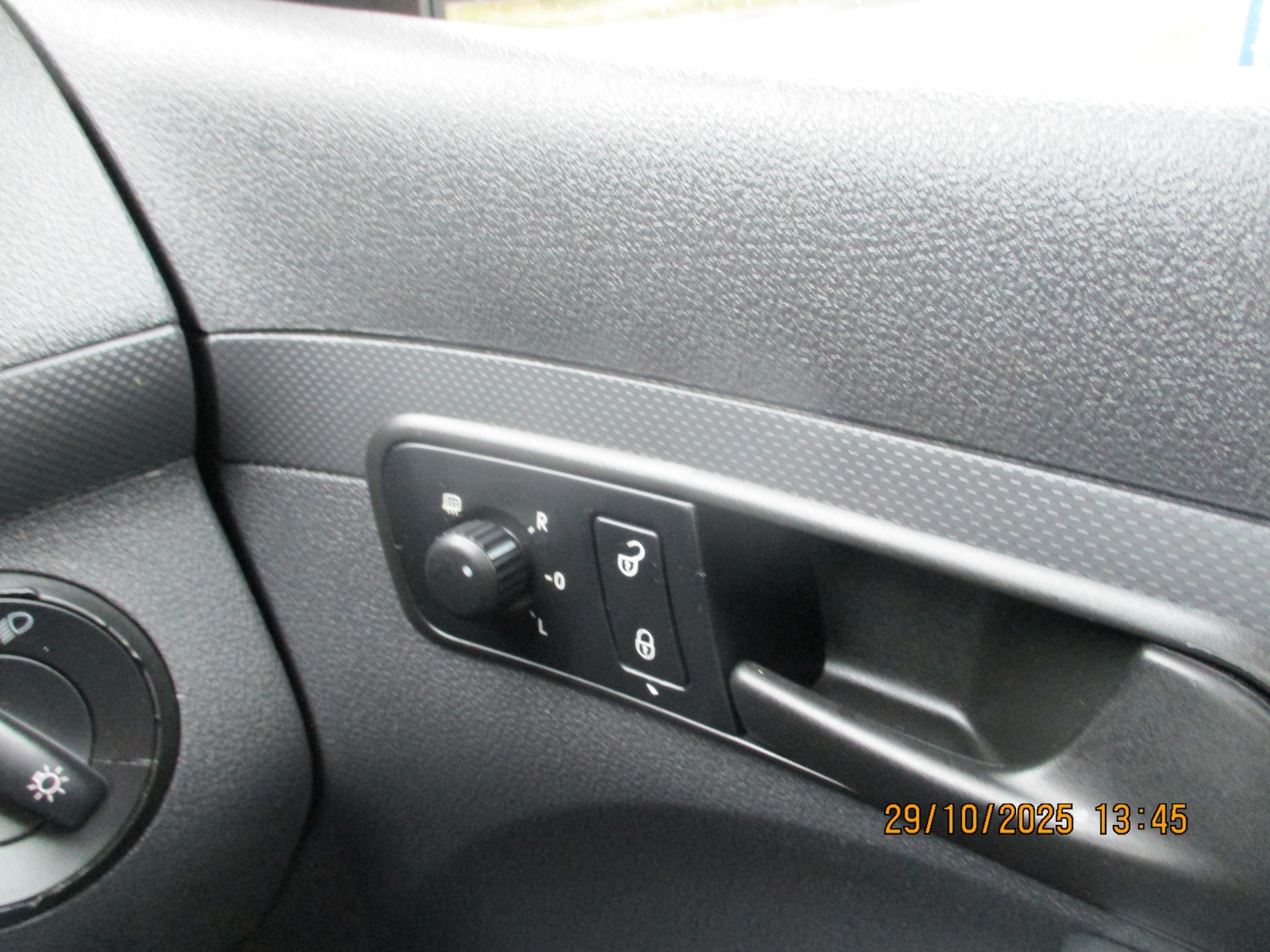 Used Volkswagen Caddy Maxi 2014 for sale - 76402920: Photo 23