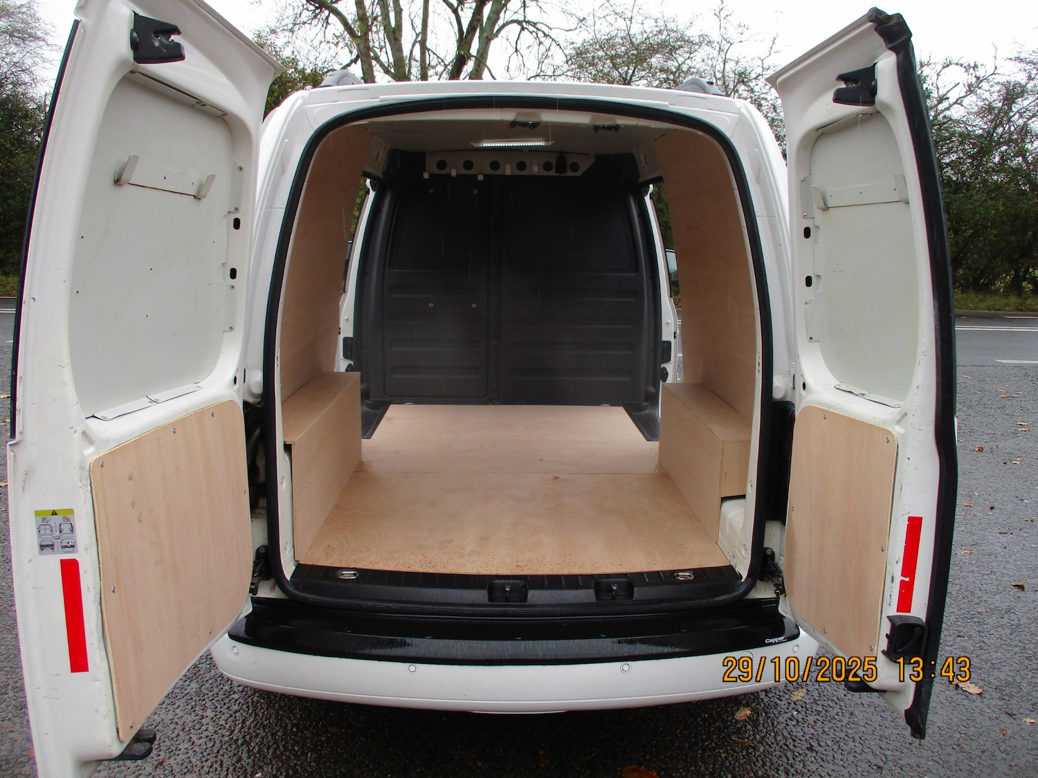 Used Volkswagen Caddy Maxi 2014 for sale - 76402920: Photo 26