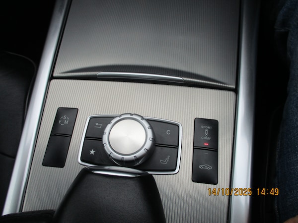 Used Mercedes-Benz E Class 2014 for sale - 76264483: Photo 21